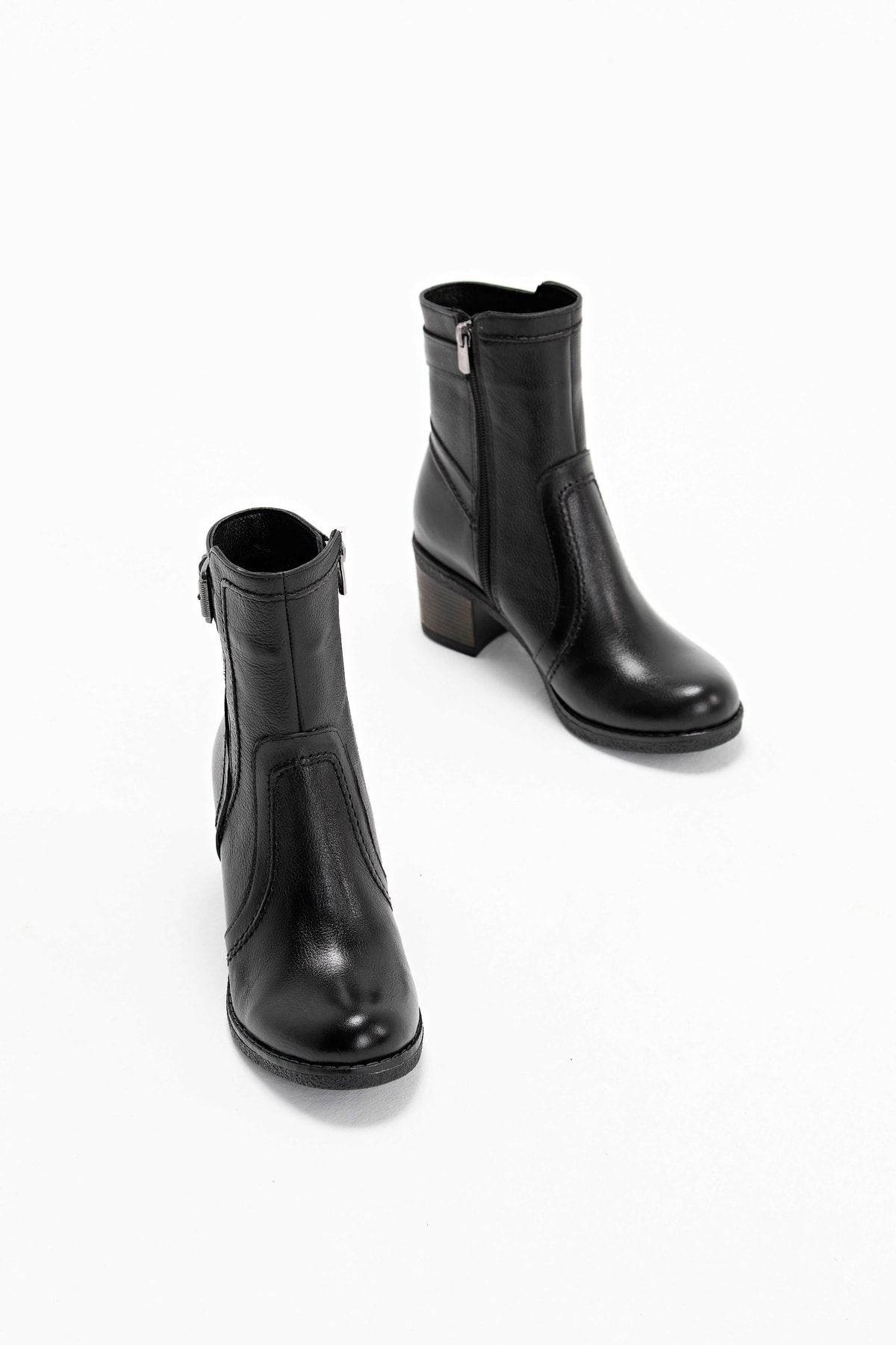 Kadın Hakiki Deri Topuklu Bot – El Yapımı, Şık Tasarım Siyah Bot | OBEN AYAKKABI