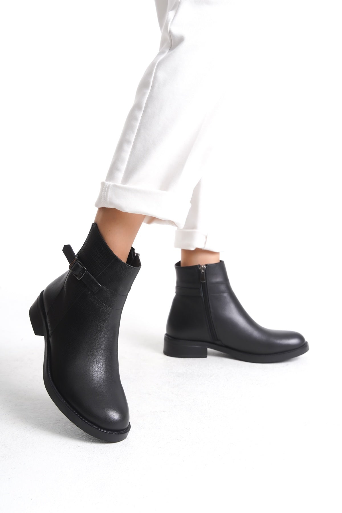 Kadın Hakiki Deri Topuklu Bot – El Yapımı, Şık Tasarım Siyah Bot | OBEN AYAKKABI