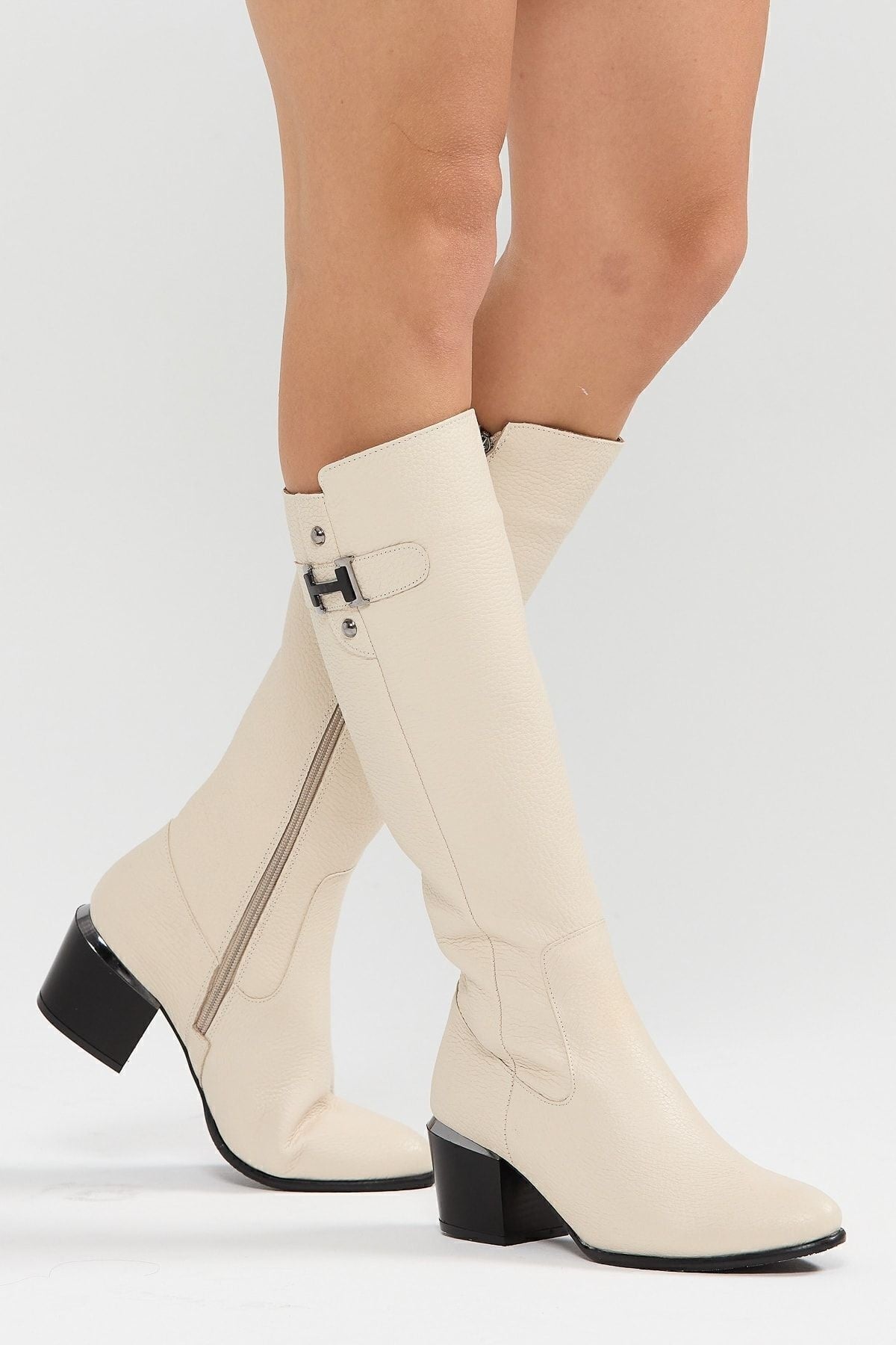 Kadın Hakiki Deri Topuklu, El Yapımı, Fermuarlı, Şık Tasarım Siyah Çizme | OBEN AYAKKABI