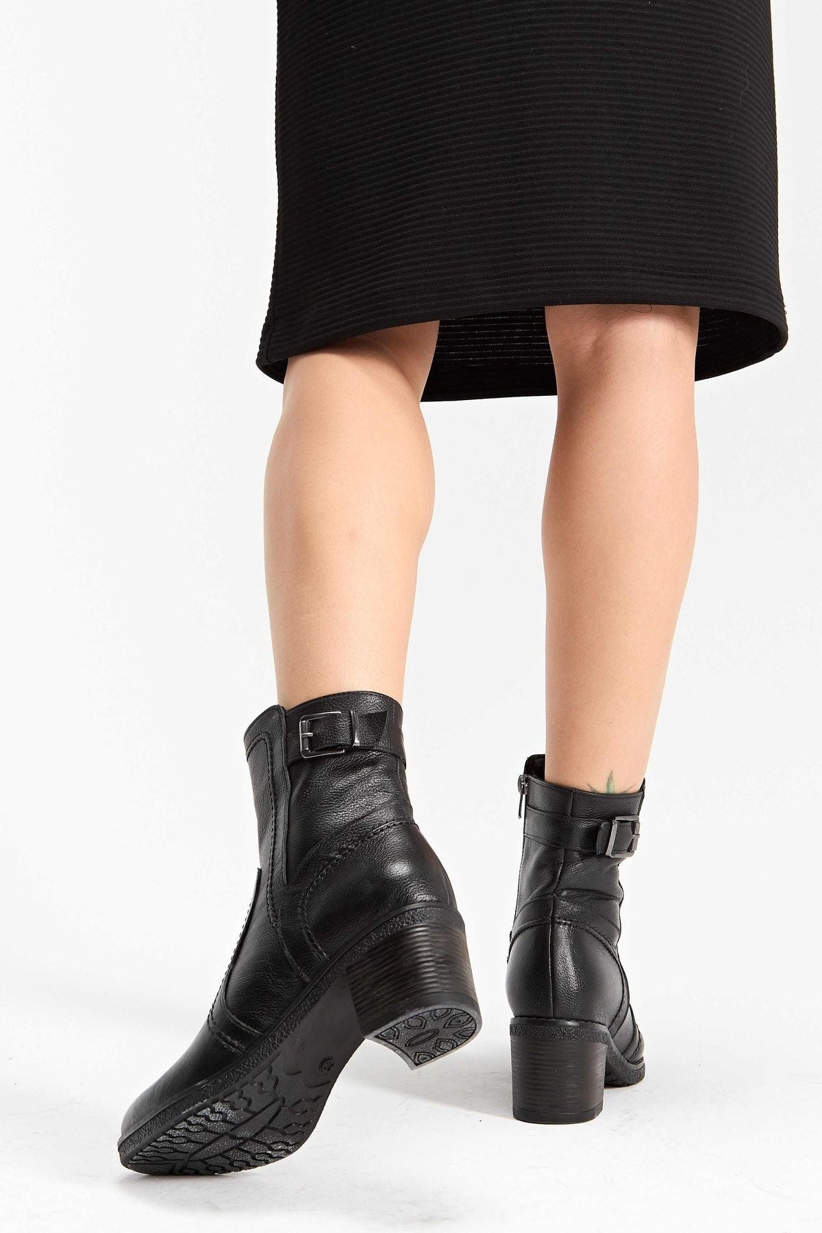 Kadın Hakiki Deri Topuklu Bot – El Yapımı, Şık Tasarım Siyah Bot | OBEN AYAKKABI