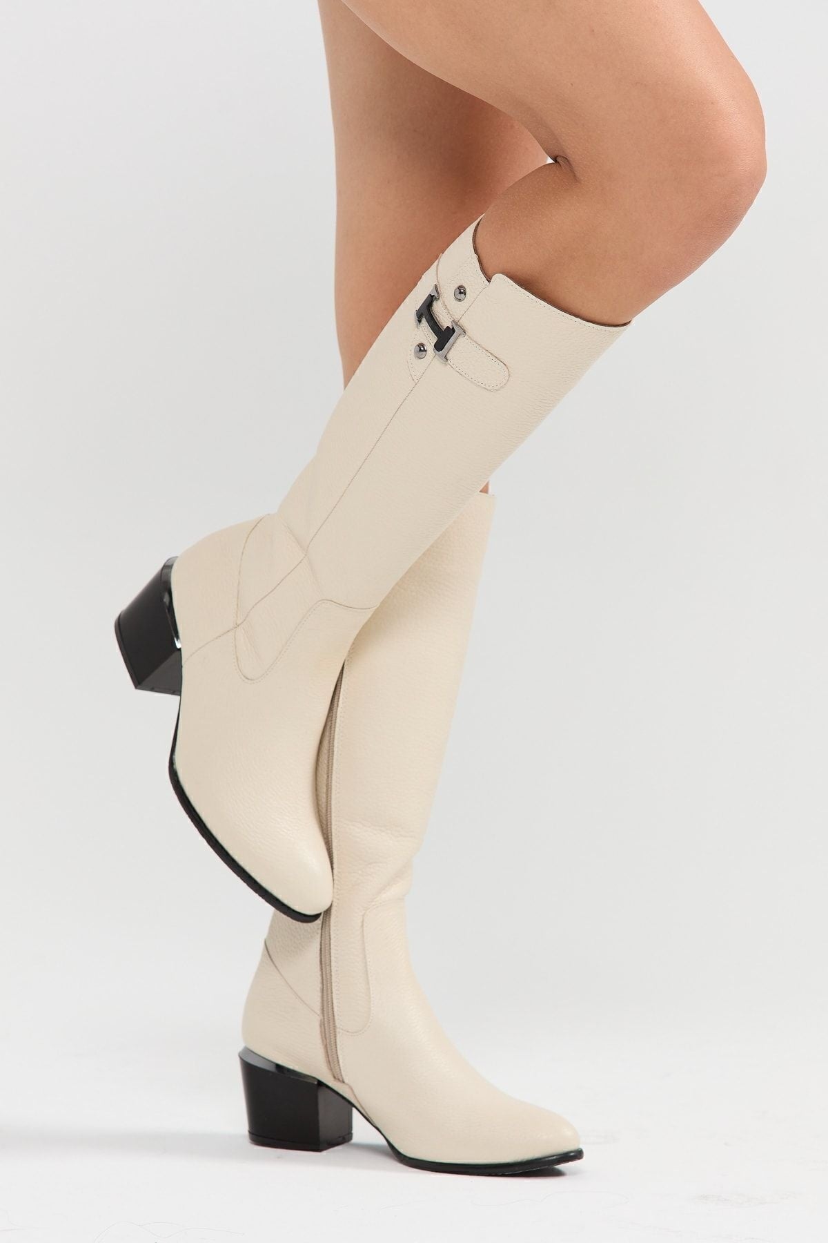 Kadın Hakiki Deri Topuklu, El Yapımı, Fermuarlı, Şık Tasarım Siyah Çizme | OBEN AYAKKABI